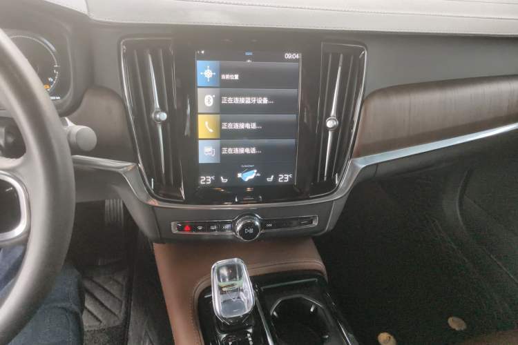 Used Volvo S90 New Energy 2021 T8 e-Drive Hybrid Luxury Edition Audio And AC Panel