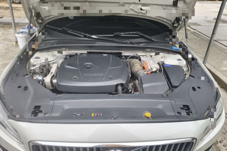 Used Volvo S90 New Energy 2021 T8 e-Drive Hybrid Luxury Edition Engine Bay