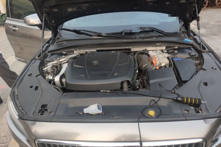 Used Volvo S90 New Energy 2021 T8 eDrive Hybrid Zhiyi Luxury Edition Engine Bay