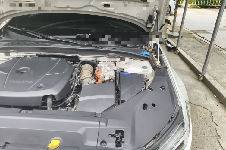 Used Volvo S90 New Energy 2021 T8 e-Drive Hybrid Luxury Edition Engine Bay Left