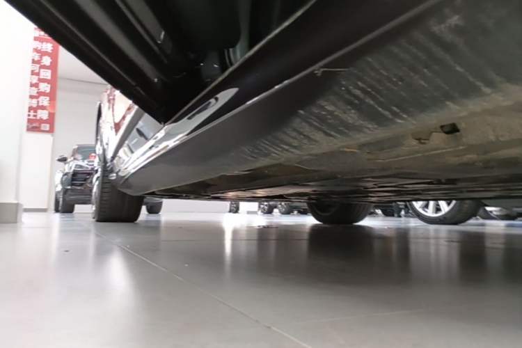 Used Volvo S90 New Energy 2021 T8 e-Drive Hybrid Luxury Edition Left Side Sill