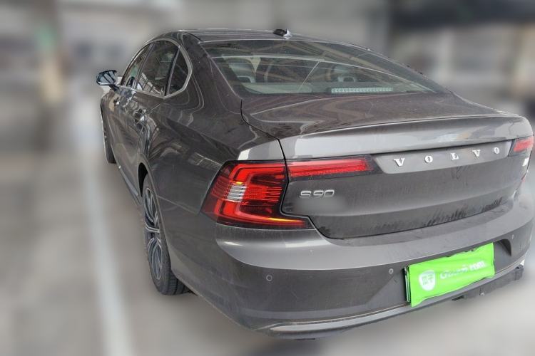 Used Volvo S90 New Energy 2021 T8 eDrive Hybrid Zhiyi Luxury Edition Rear Left 45 Deg