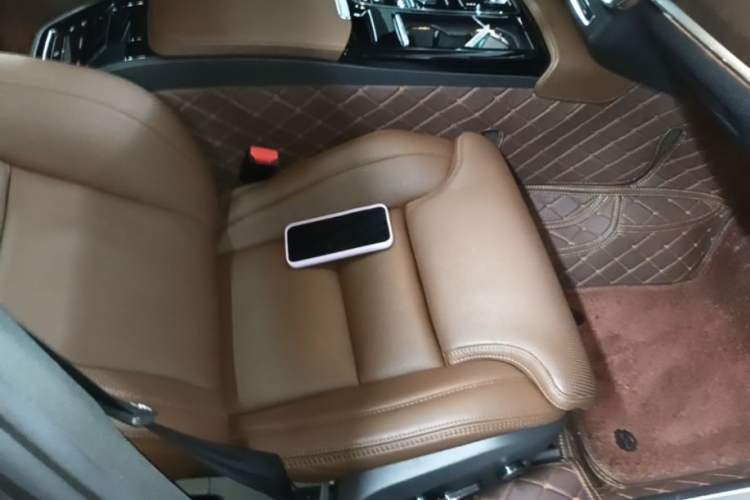 Used Volvo S90 New Energy 2021 T8 e-Drive Hybrid Luxury Edition Right Front Seat