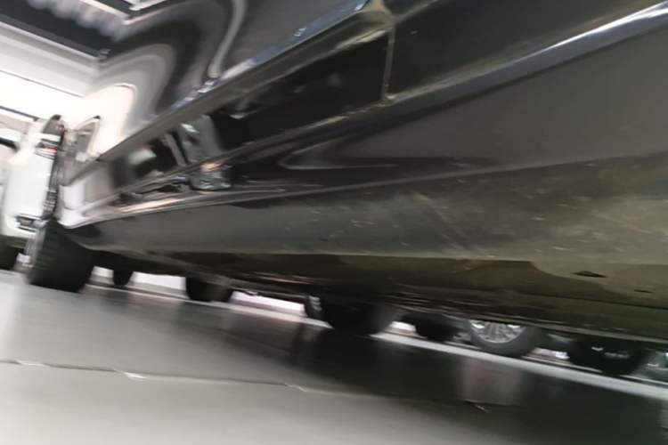 Used Volvo S90 New Energy 2021 T8 e-Drive Hybrid Luxury Edition Right Side Sill