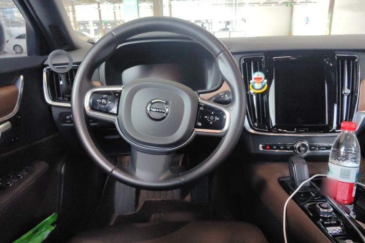 Used Volvo S90 New Energy 2021 T8 eDrive Hybrid Zhiyi Luxury Edition Steering Wheel