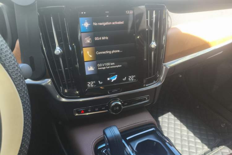 Used Volvo S90 New Energy 2021 T8 eDrive Hybrid Zhiyi Luxury Edition Audio And AC Panel