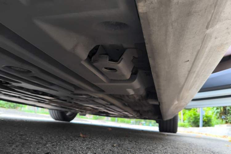 Used Volvo S90 New Energy 2021 T8 eDrive Hybrid Zhiyi Luxury Edition Chassis Rear Right