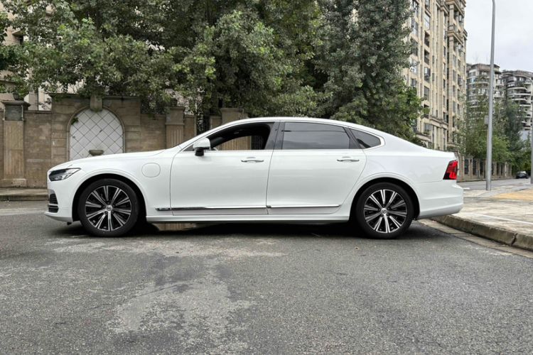 Used Volvo S90 New Energy 2021 T8 eDrive Hybrid Zhiyi Luxury Edition Exterior 13