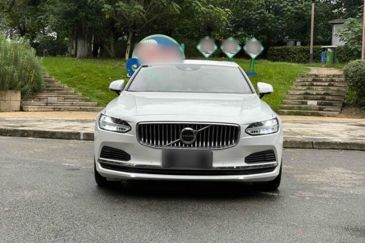 Used Volvo S90 New Energy 2021 T8 eDrive Hybrid Zhiyi Luxury Edition Exterior 2