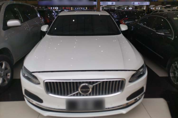 Used Volvo S90 New Energy 2021 T8 eDrive Hybrid Zhiyi Luxury Edition Front