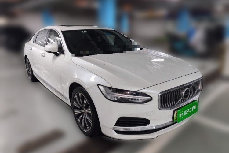 Used Volvo S90 New Energy 2021 T8 eDrive Hybrid Zhiyi Luxury Edition Front Right 45 Deg