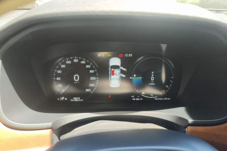 Used Volvo S90 New Energy 2021 T8 eDrive Hybrid Zhiyi Luxury Edition Instrument Cluster