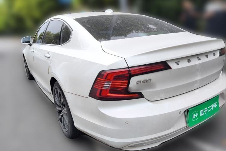 Used Volvo S90 New Energy 2021 T8 eDrive Hybrid Zhiyi Luxury Edition Rear Left 45 Deg