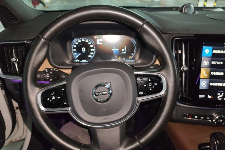 Used Volvo S90 New Energy 2021 T8 eDrive Hybrid Zhiyi Luxury Edition Steering Wheel