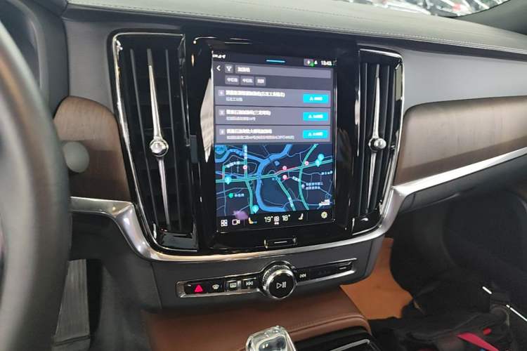 Used Volvo S90 New Energy 2022 T8 eDrive Hybrid Luxury Edition Audio And AC Panel