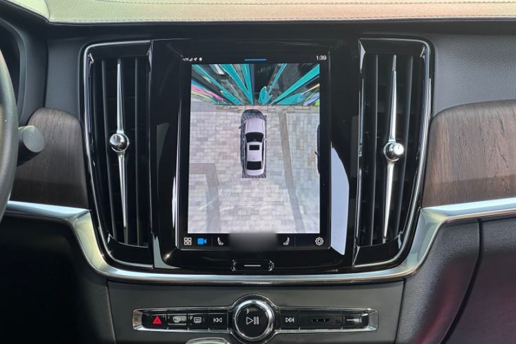 Used Volvo S90 New Energy 2022 T8 eDrive Hybrid Luxury Edition Audio And AC Panel