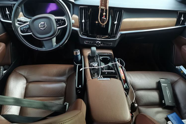 Used Volvo S90 New Energy 2022 Restyled T8 E-Drive Hybrid Zhiyi Luxury Edition Center Console