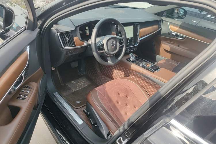Used Volvo S90 New Energy 2022 T8 eDrive Hybrid Luxury Edition Driver Seat