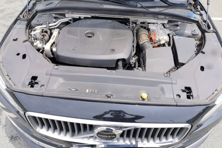 Used Volvo S90 New Energy 2022 T8 eDrive Hybrid Luxury Edition Engine Bay