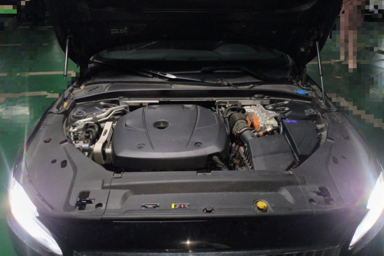 Used Volvo S90 New Energy 2022 T8 eDrive Hybrid Luxury Edition Engine Bay