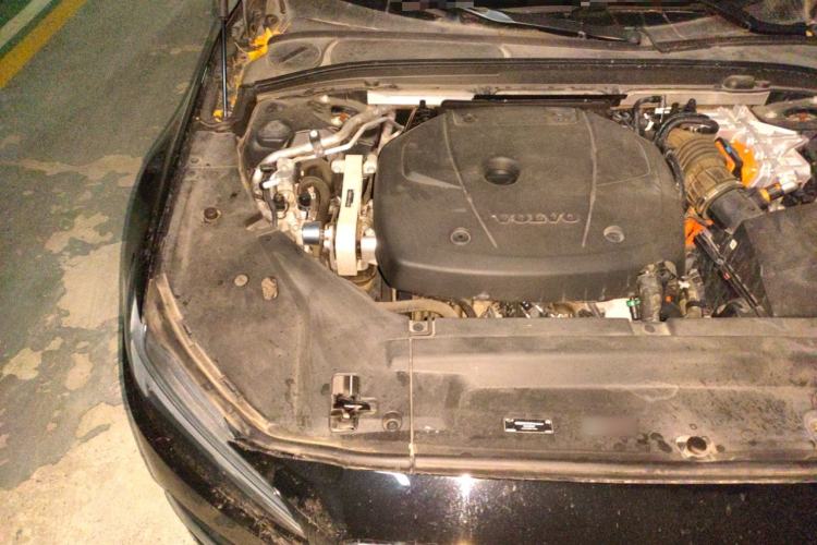Used Volvo S90 New Energy 2022 T8 eDrive Hybrid Luxury Edition Engine Bay Right