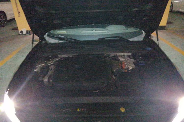 Used Volvo S90 New Energy 2022 T8 eDrive Hybrid Luxury Edition Engine Bay