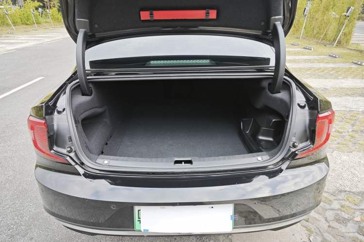 Used Volvo S90 New Energy 2022 Restyled T8 E-Drive Hybrid Zhiyi Luxury Edition Exterior 10