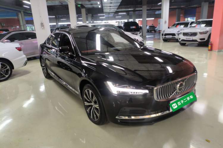 Used Volvo S90 New Energy 2022 Restyled T8 E-Drive Hybrid Zhiyi Luxury Edition Exterior 2