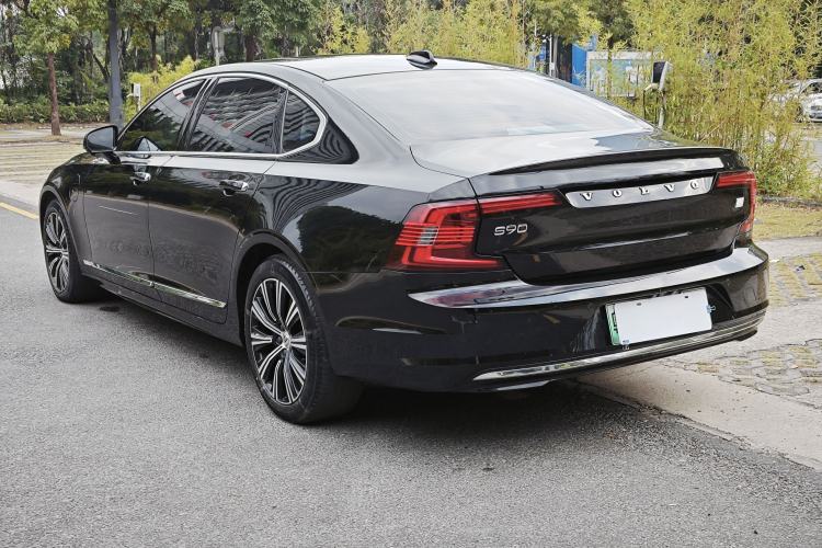 Used Volvo S90 New Energy 2022 Restyled T8 E-Drive Hybrid Zhiyi Luxury Edition Exterior 5
