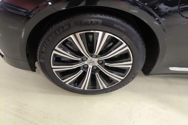 Used Volvo S90 New Energy 2022 Restyled T8 E-Drive Hybrid Zhiyi Luxury Edition Exterior 7