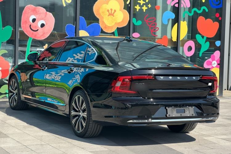 Used Volvo S90 New Energy 2022 T8 eDrive Hybrid Luxury Edition Exterior 8