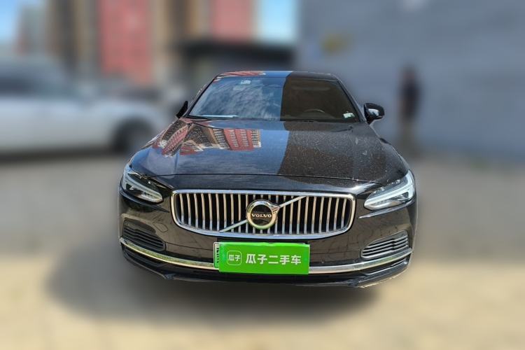 Used Volvo S90 New Energy 2022 T8 eDrive Hybrid Luxury Edition Front