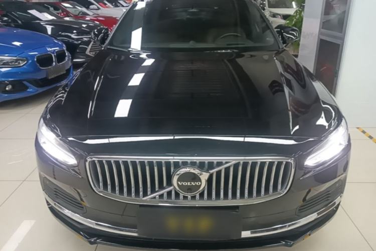 Used Volvo S90 New Energy 2022 T8 eDrive Hybrid Luxury Edition Front