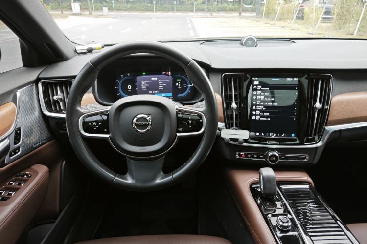 Used Volvo S90 New Energy 2022 Restyled T8 E-Drive Hybrid Zhiyi Luxury Edition Interior 12