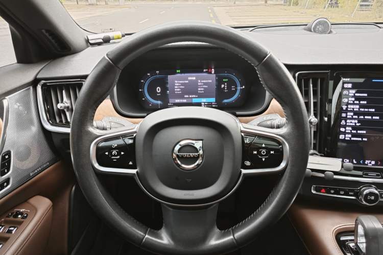 Used Volvo S90 New Energy 2022 Restyled T8 E-Drive Hybrid Zhiyi Luxury Edition Interior 13