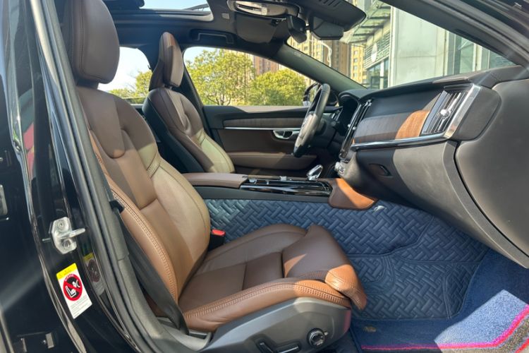 Used Volvo S90 New Energy 2022 T8 eDrive Hybrid Luxury Edition Interior 3