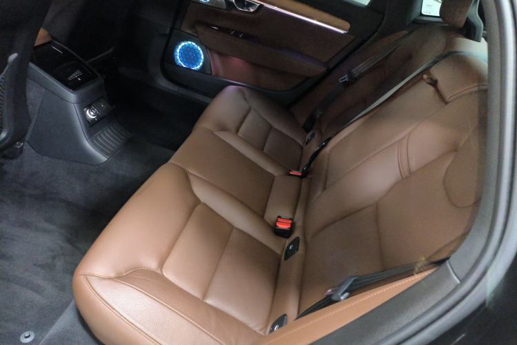 Used Volvo S90 New Energy 2022 Restyled T8 E-Drive Hybrid Zhiyi Luxury Edition Interior 4