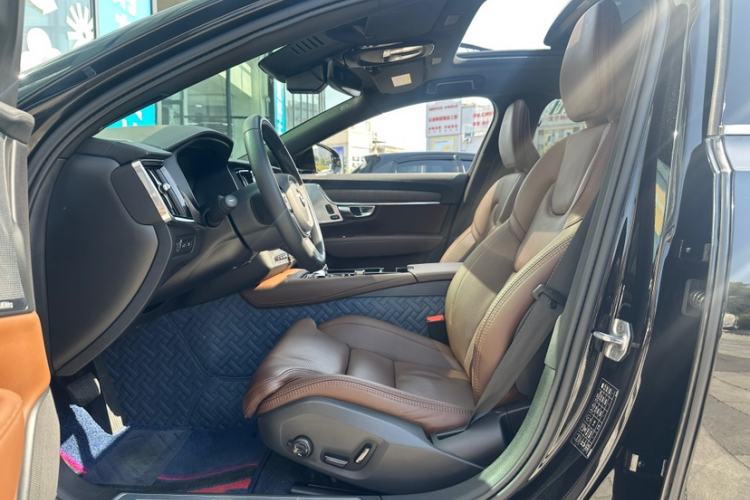 Used Volvo S90 New Energy 2022 T8 eDrive Hybrid Luxury Edition Interior 6