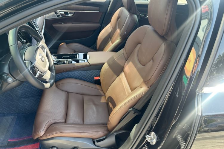 Used Volvo S90 New Energy 2022 T8 eDrive Hybrid Luxury Edition Interior 8