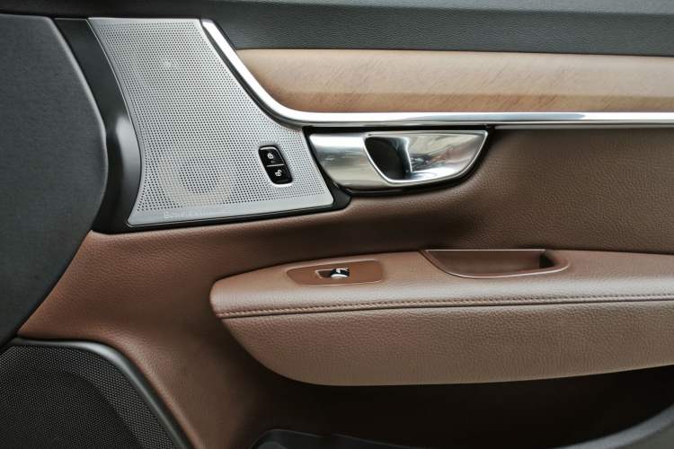 Used Volvo S90 New Energy 2022 Restyled T8 E-Drive Hybrid Zhiyi Luxury Edition Interior 9