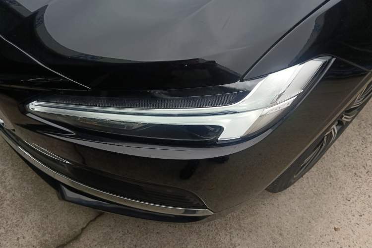 Used Volvo S90 New Energy 2022 T8 eDrive Hybrid Luxury Edition Left Front Headlight