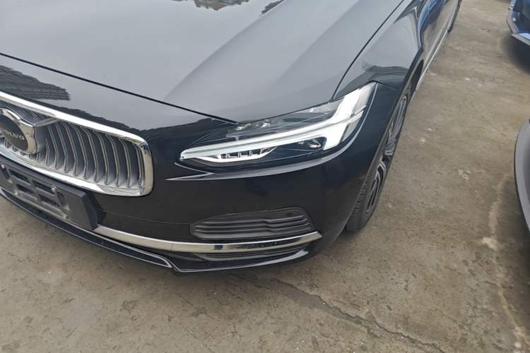 Used Volvo S90 New Energy 2022 T8 eDrive Hybrid Luxury Edition Left Front Headlight