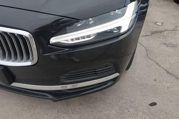 Used Volvo S90 New Energy 2022 Restyled T8 E-Drive Hybrid Zhiyi Luxury Edition Left Front Headlight