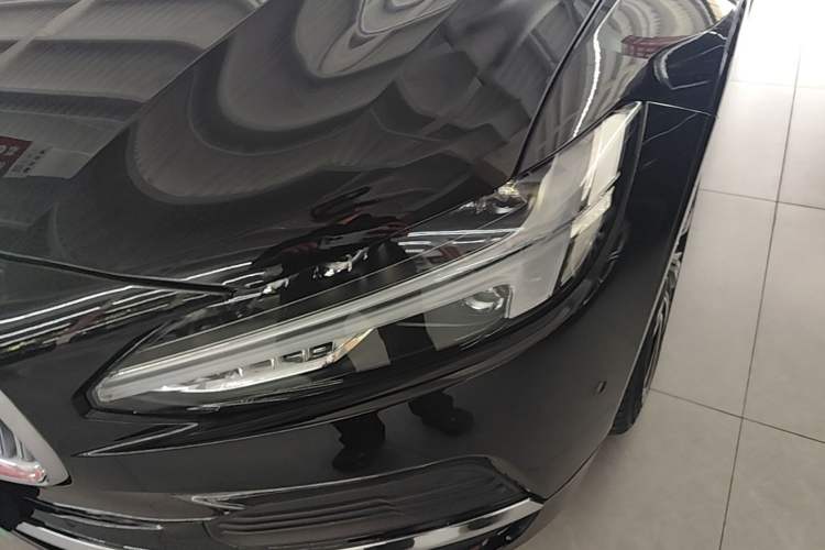Used Volvo S90 New Energy 2022 T8 eDrive Hybrid Luxury Edition Left Front Headlight