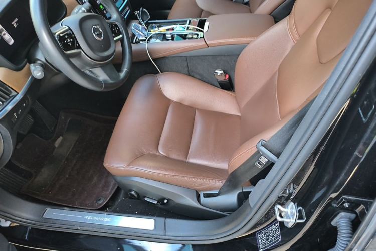 Used Volvo S90 New Energy 2022 T8 eDrive Hybrid Luxury Edition Left Front Seat