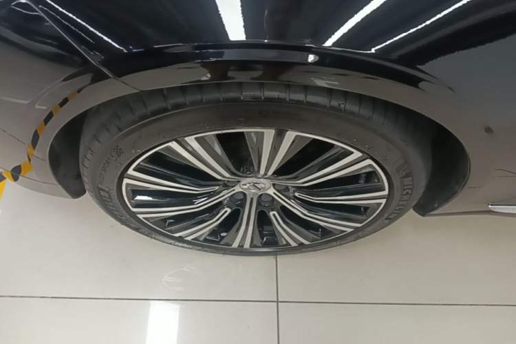 Used Volvo S90 New Energy 2022 T8 eDrive Hybrid Luxury Edition Left Front Wheel Hub