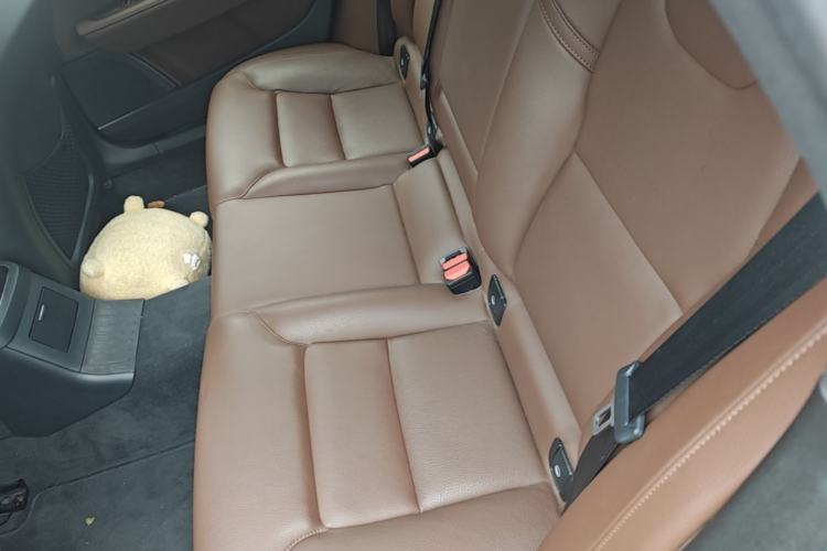 Used Volvo S90 New Energy 2022 T8 eDrive Hybrid Luxury Edition Left Rear Seat