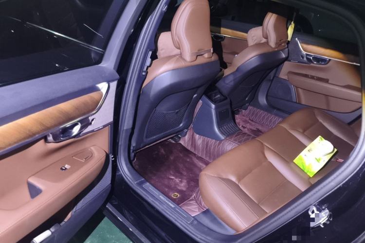 Used Volvo S90 New Energy 2022 T8 eDrive Hybrid Luxury Edition Left Rear Seat