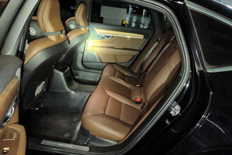 Used Volvo S90 New Energy 2022 T8 eDrive Hybrid Luxury Edition Left Rear Seat