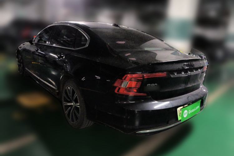 Used Volvo S90 New Energy 2022 T8 eDrive Hybrid Luxury Edition Rear Left 45 Deg